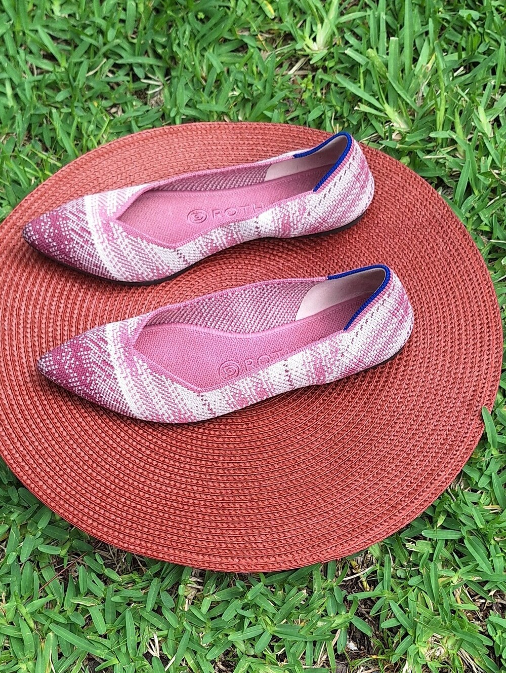 Rothy's The Pointed Pink Plaid Flats. Limited Edition Breast Cancer Awareness.